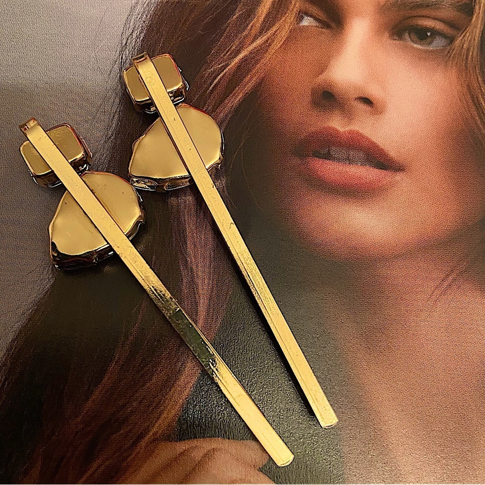 Women’s Decorative Accessories Purple & Green Rhinestones Barrette Hair Pins. - Picture 2 of 2